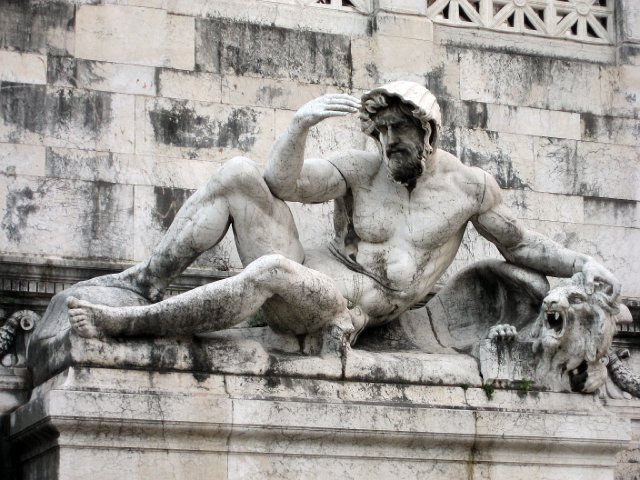 Victor Emanuel II Monument-08.JPG